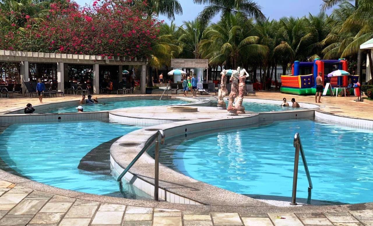 Lacqua Diroma - Piscina De Ondas Exclusiva Caldas Novas