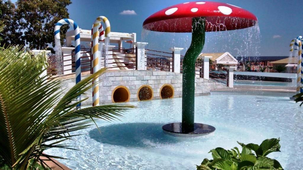 Aparthotel Lacqua Diroma - Piscina De Ondas Exclusiva