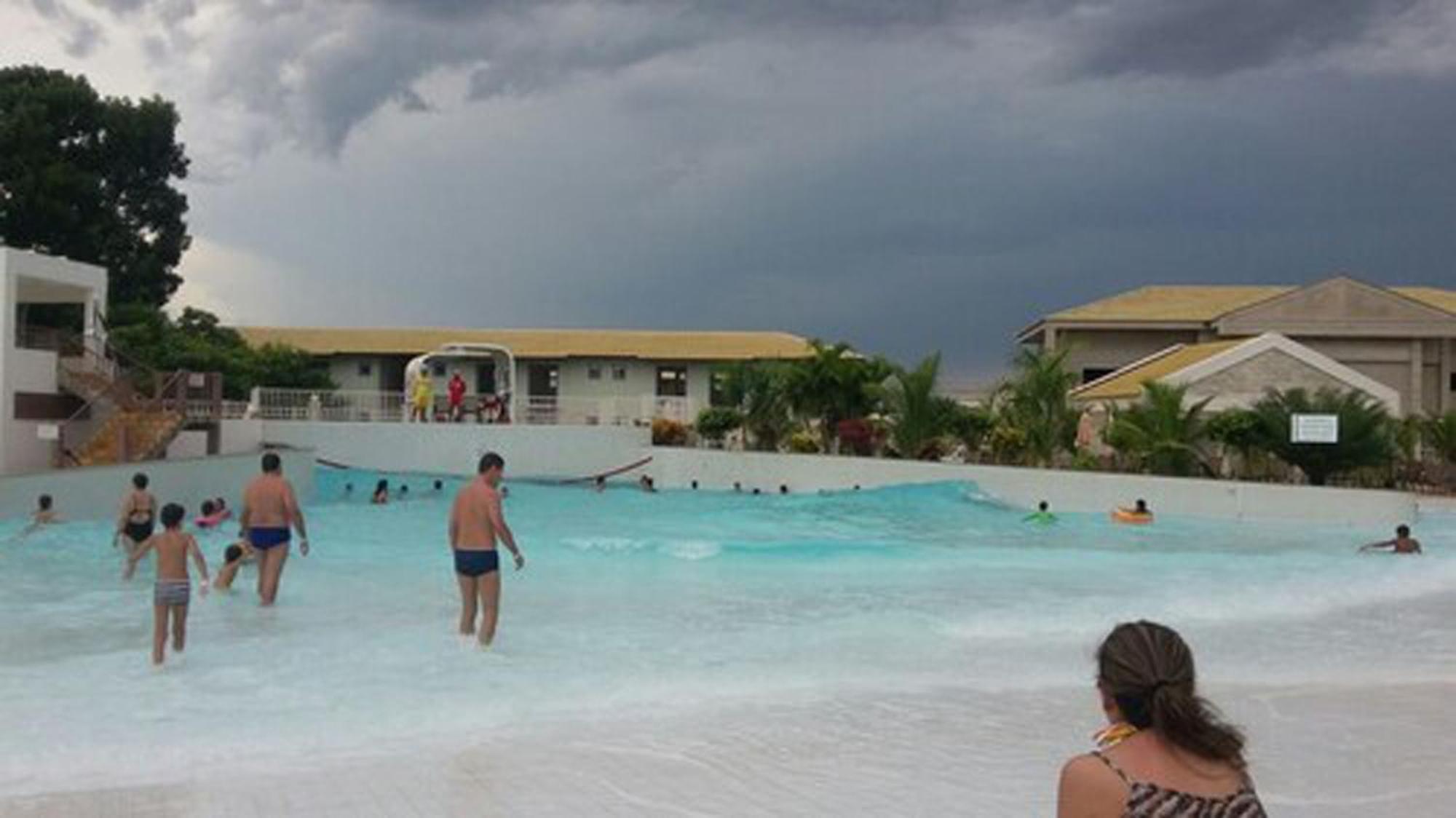 Lacqua Diroma - Piscina De Ondas Exclusiva Aparthotel Caldas Novas