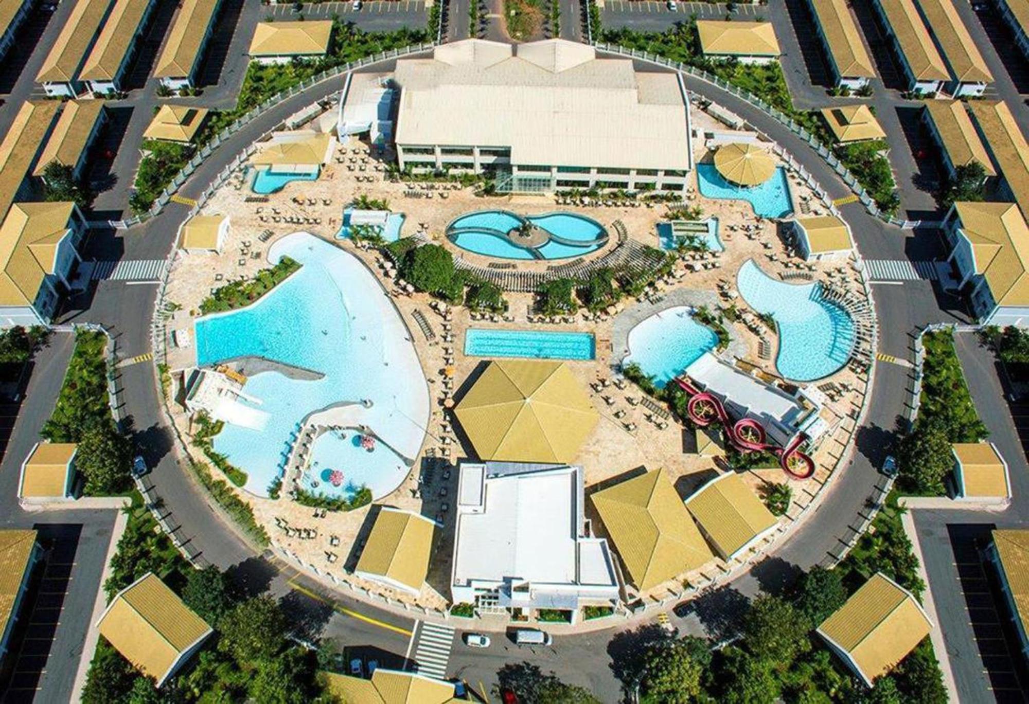 Lacqua Diroma - Piscina De Ondas Exclusiva Aparthotel Caldas Novas